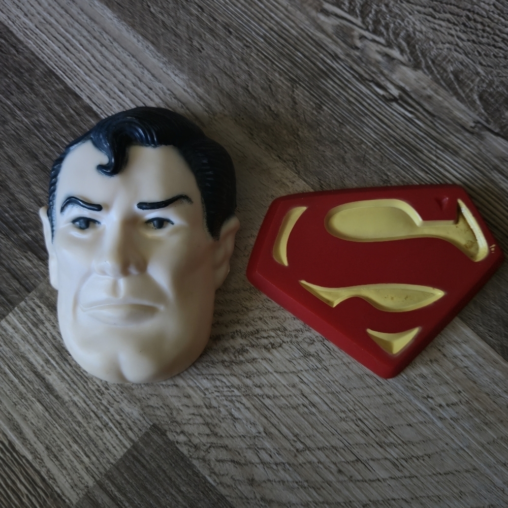 Wilton Superman Plastic Inserts Face & Shield For Cake Pan 502-2212 Vintage 1977